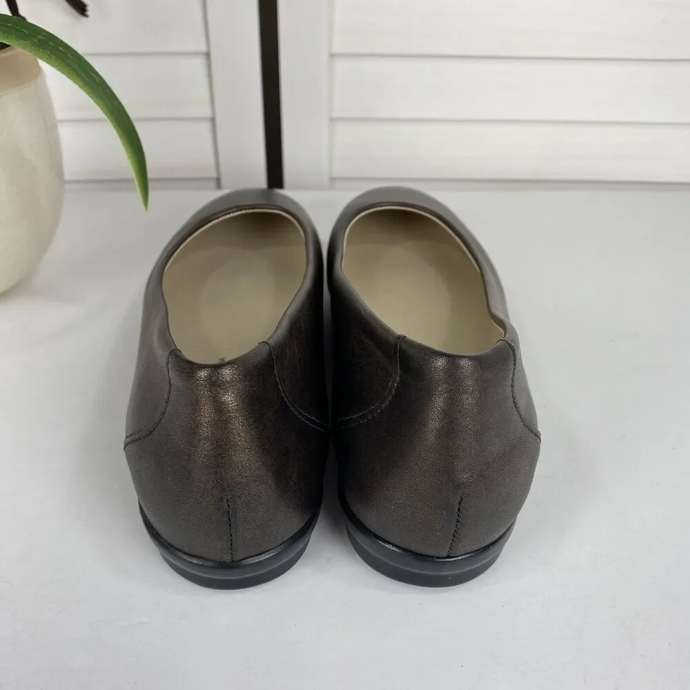 NWOB SAS Scenic Ballet Flat Bronze Metallic Slip On Comfort Shoe Women Size 9.5N
